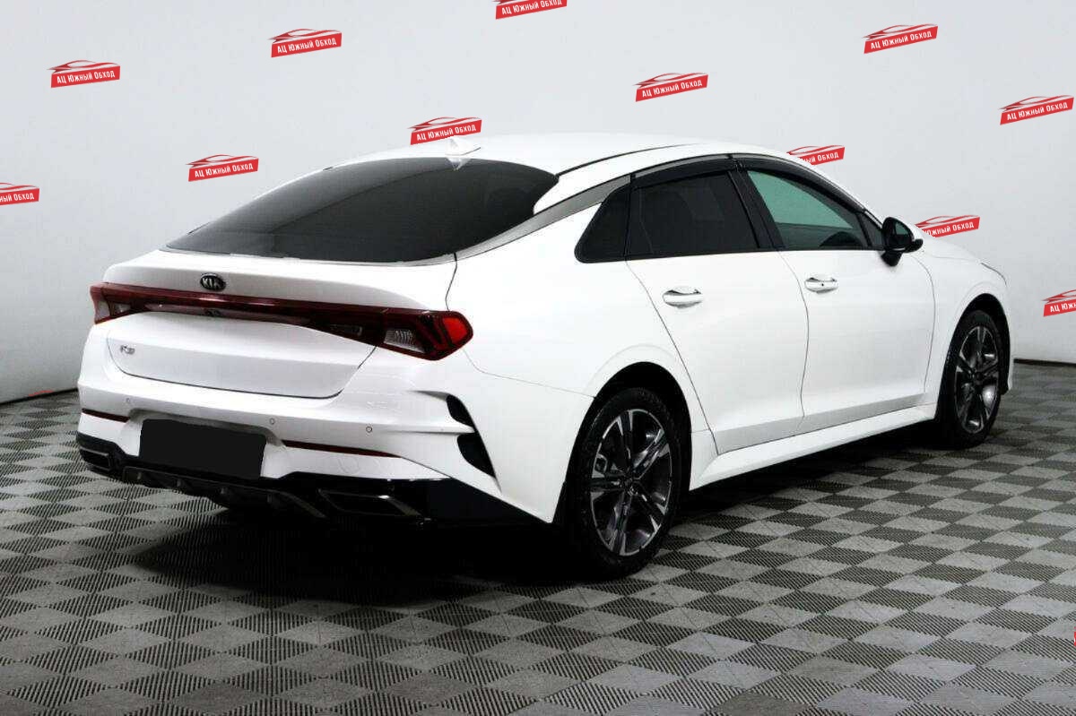 Купить Kia K5 с пробегом. Фото: #4