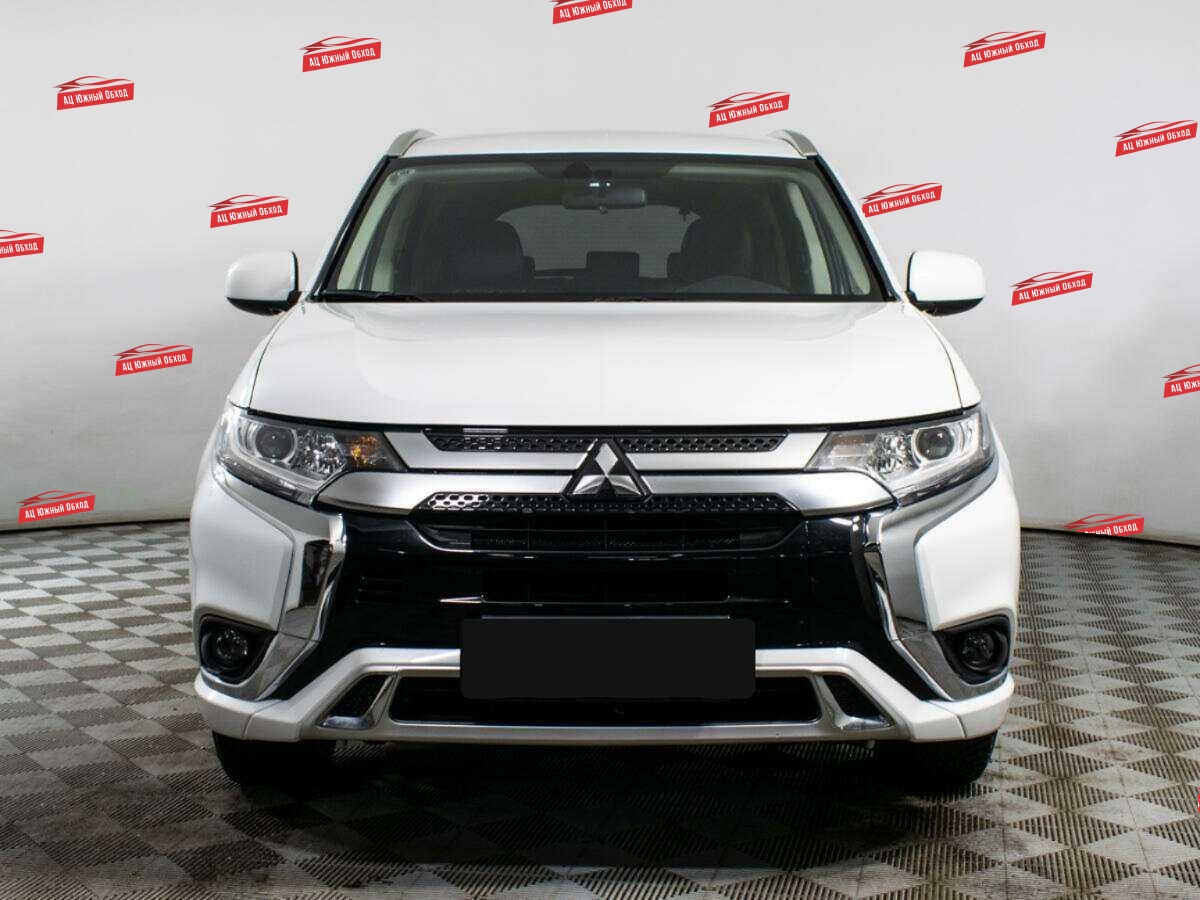 Купить Mitsubishi Outlander с пробегом. Фото: #1