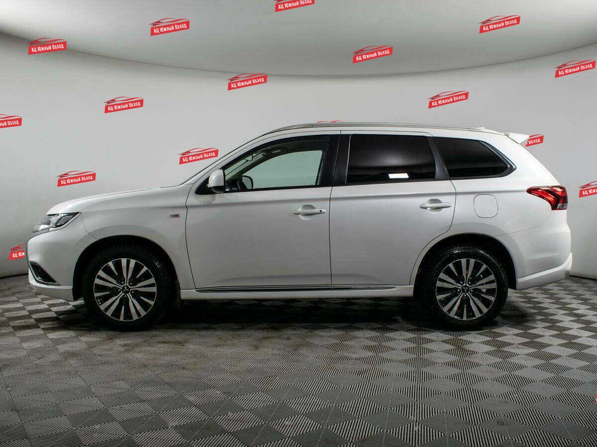 Купить Mitsubishi Outlander с пробегом. Фото: #7
