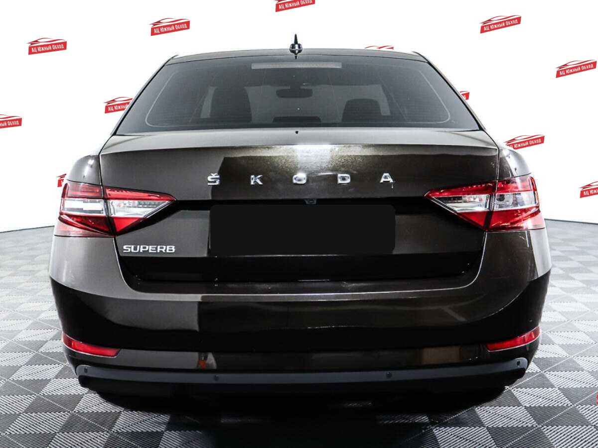 Купить Skoda Superb с пробегом. Фото: #5