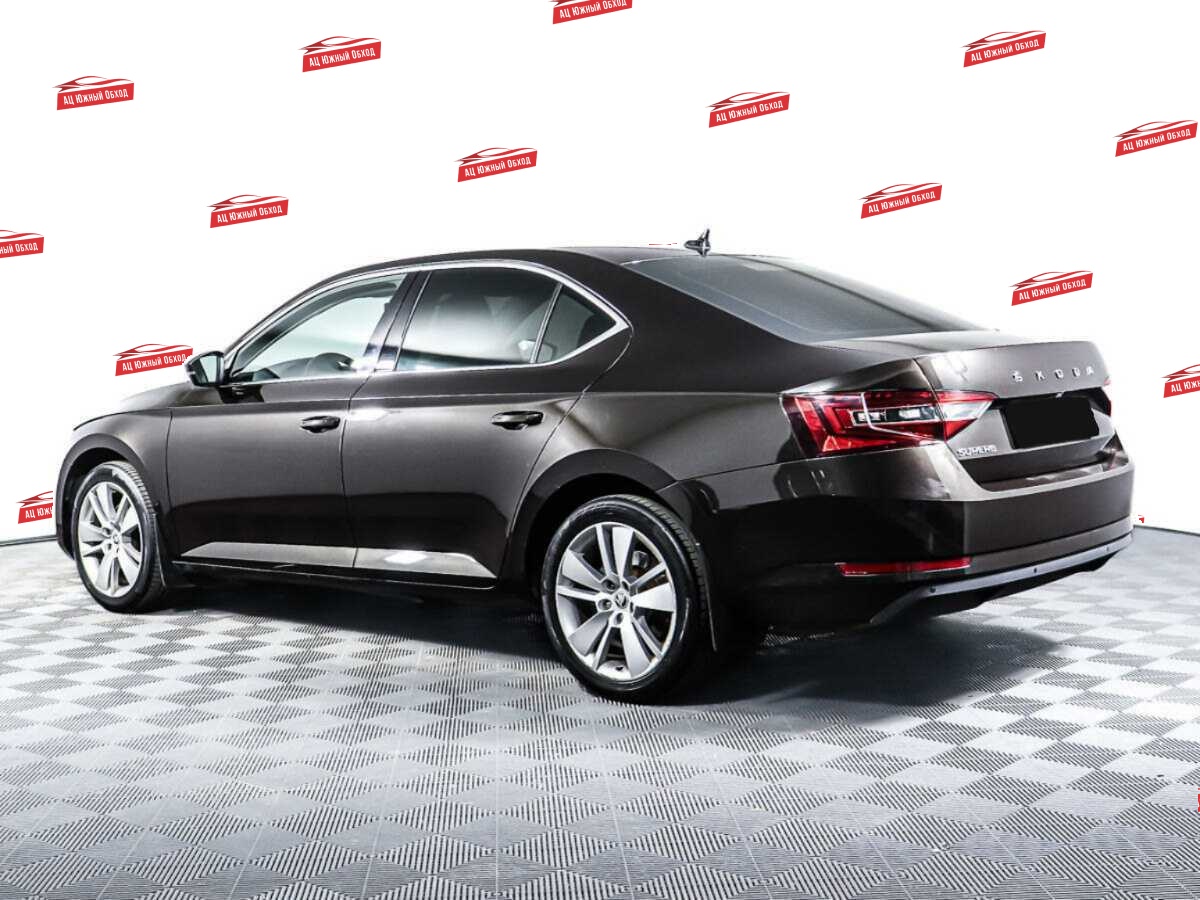Купить Skoda Superb с пробегом. Фото: #6