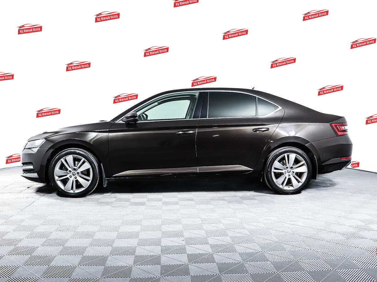 Купить Skoda Superb с пробегом. Фото: #7