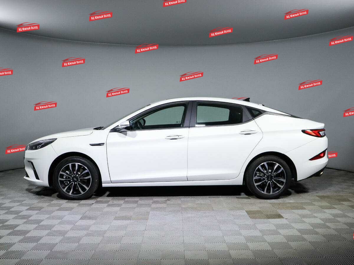 Купить JAC J7 с пробегом. Фото: #7