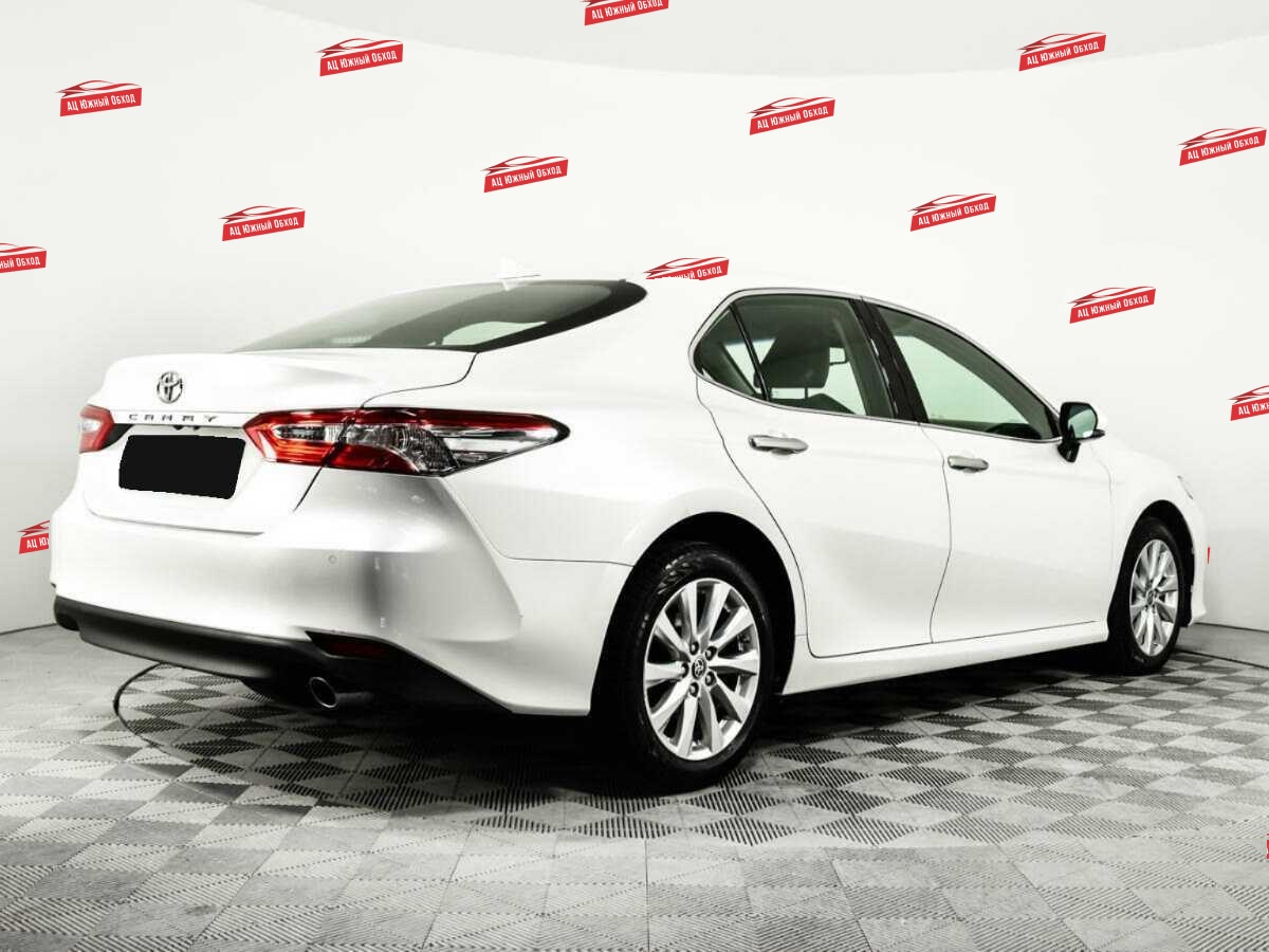 Купить Toyota Camry с пробегом. Фото: #4