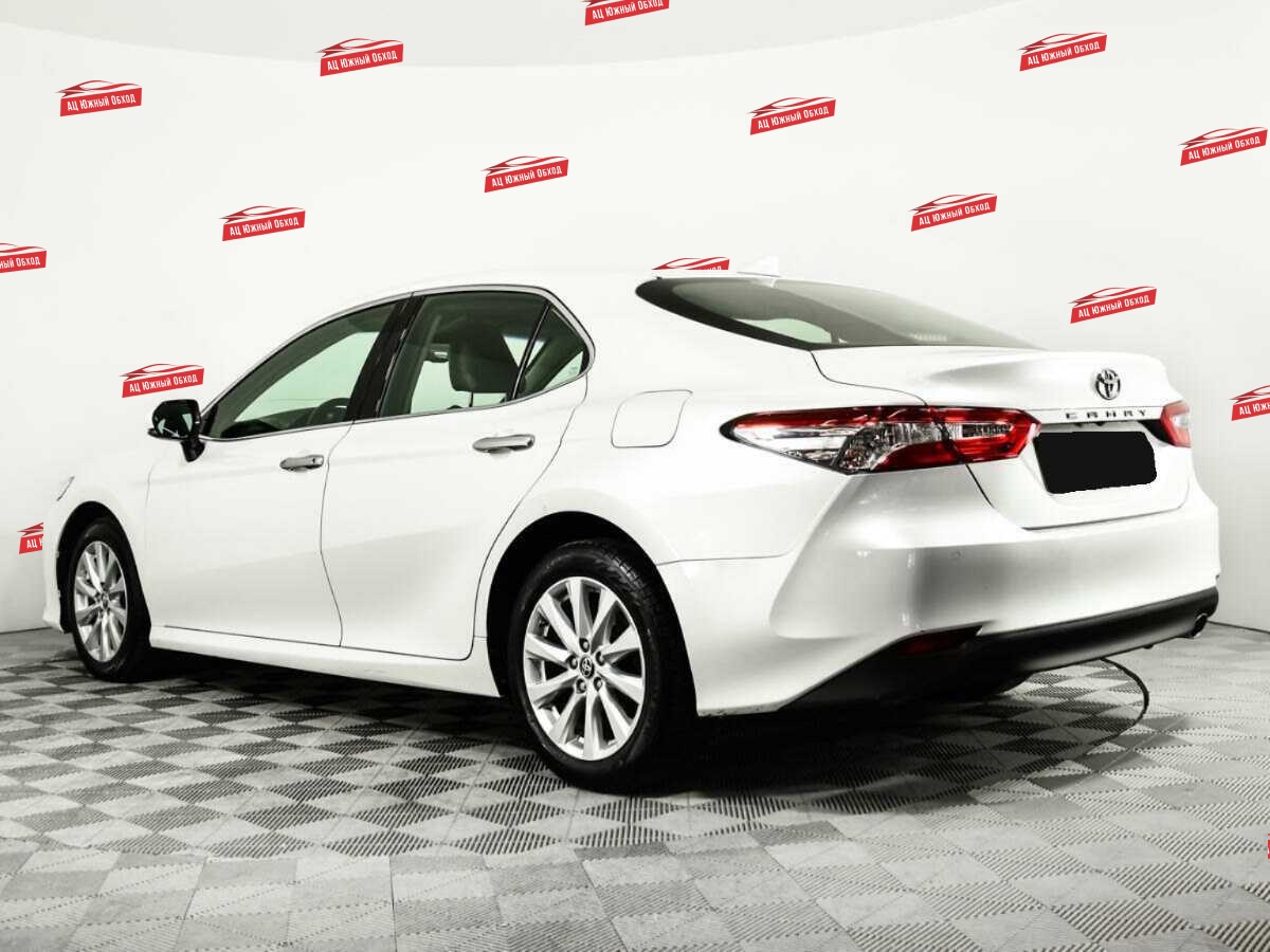 Купить Toyota Camry с пробегом. Фото: #6