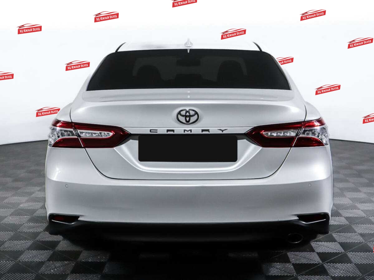 Купить Toyota Camry с пробегом. Фото: #5
