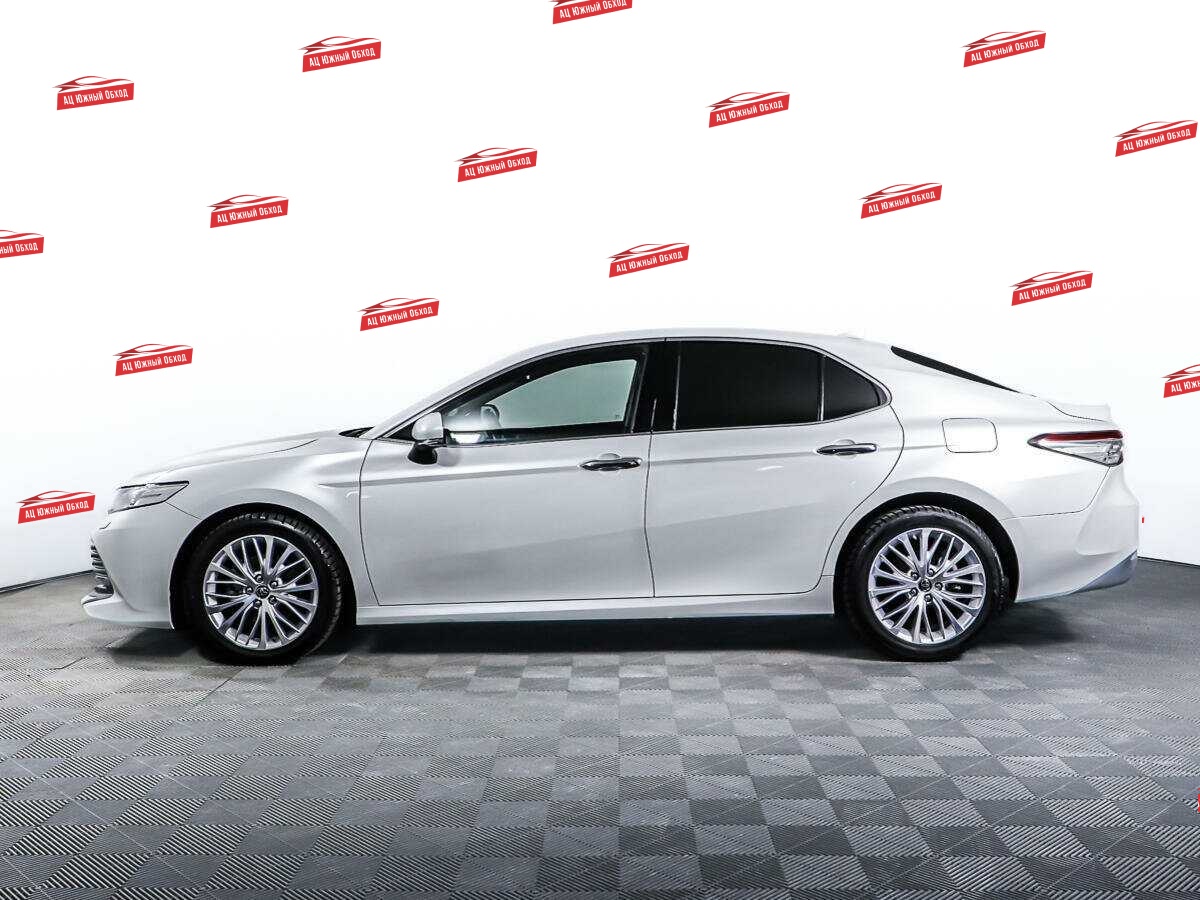 Купить Toyota Camry с пробегом. Фото: #7