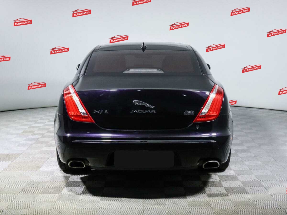 Купить Jaguar XJ с пробегом. Фото: #4