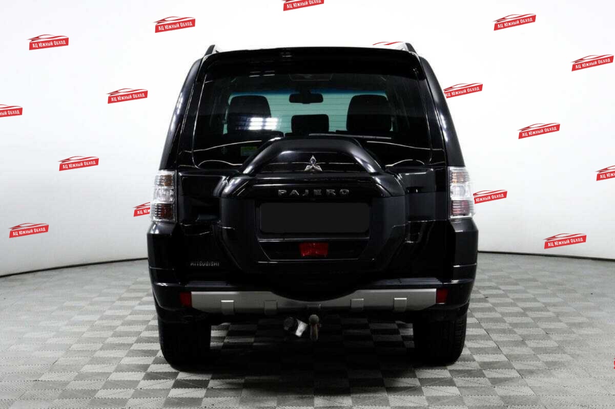 Купить Mitsubishi Pajero с пробегом. Фото: #5