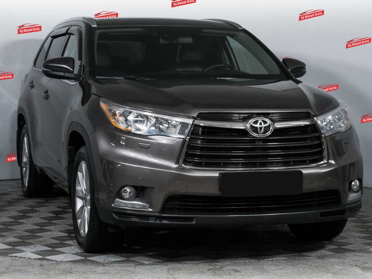Купить Toyota Highlander с пробегом. Фото: #2