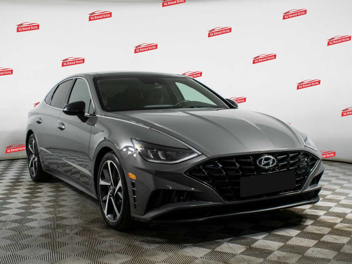Купить Hyundai Sonata с пробегом. Фото: #2