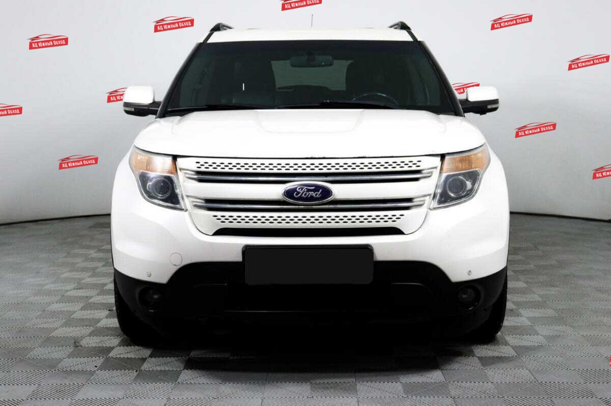 Купить Ford Explorer с пробегом. Фото: #1