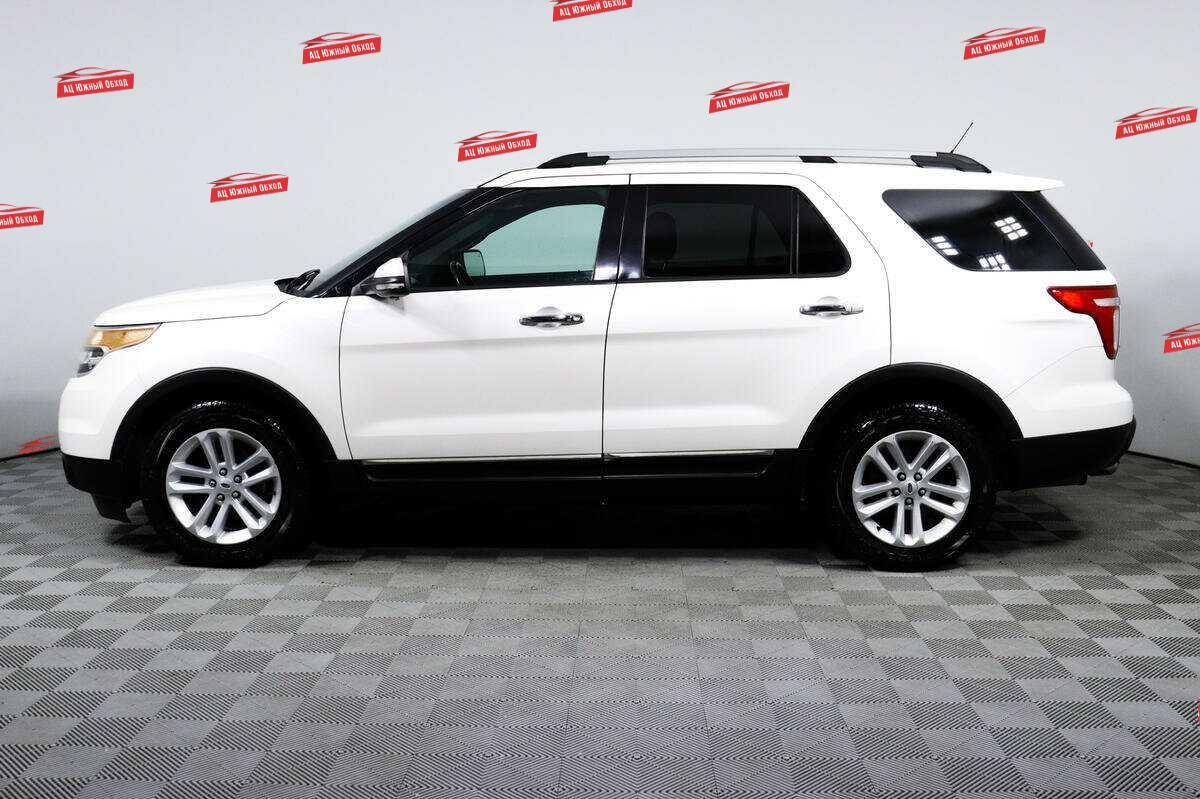 Купить Ford Explorer с пробегом. Фото: #7