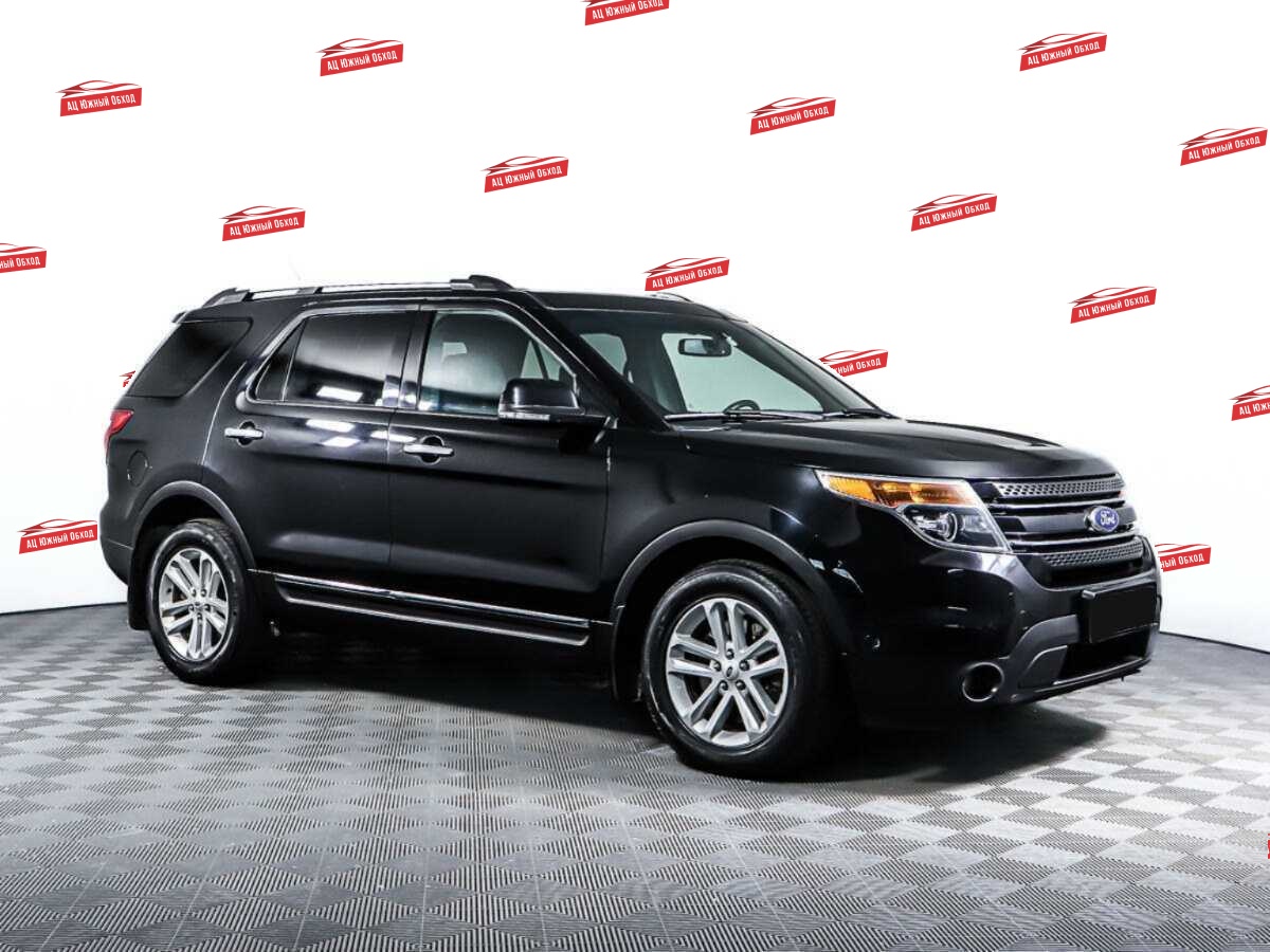 Купить Ford Explorer с пробегом. Фото: #2