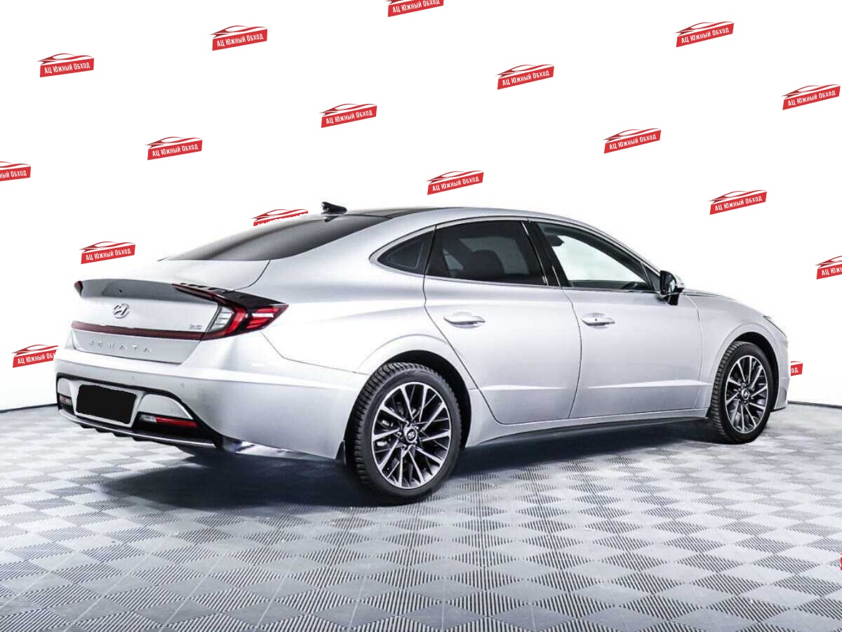 Купить Hyundai Sonata с пробегом. Фото: #4