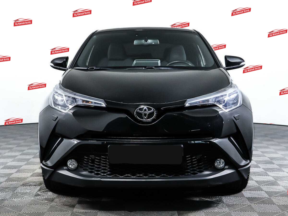 Купить Toyota C-HR с пробегом. Фото: #1