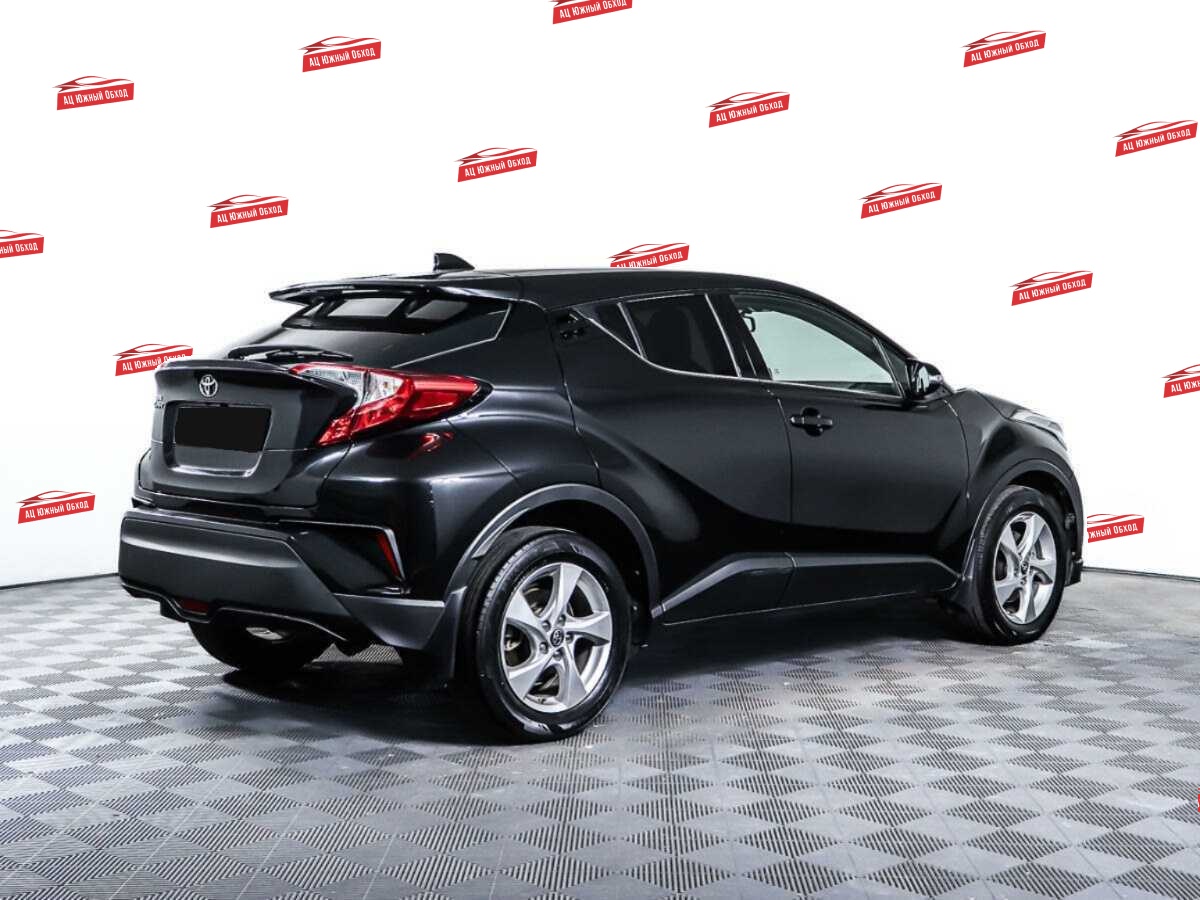 Купить Toyota C-HR с пробегом. Фото: #4