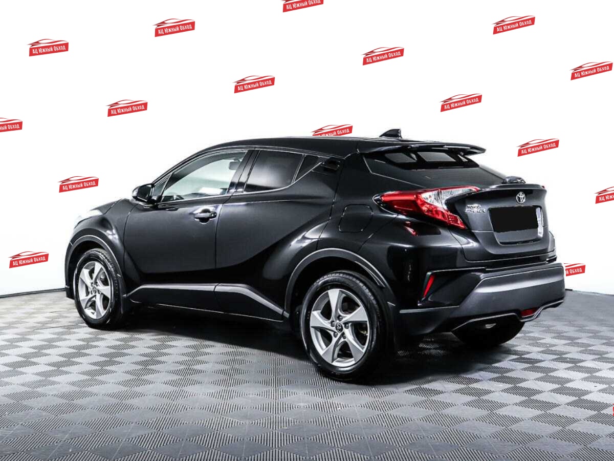 Купить Toyota C-HR с пробегом. Фото: #6