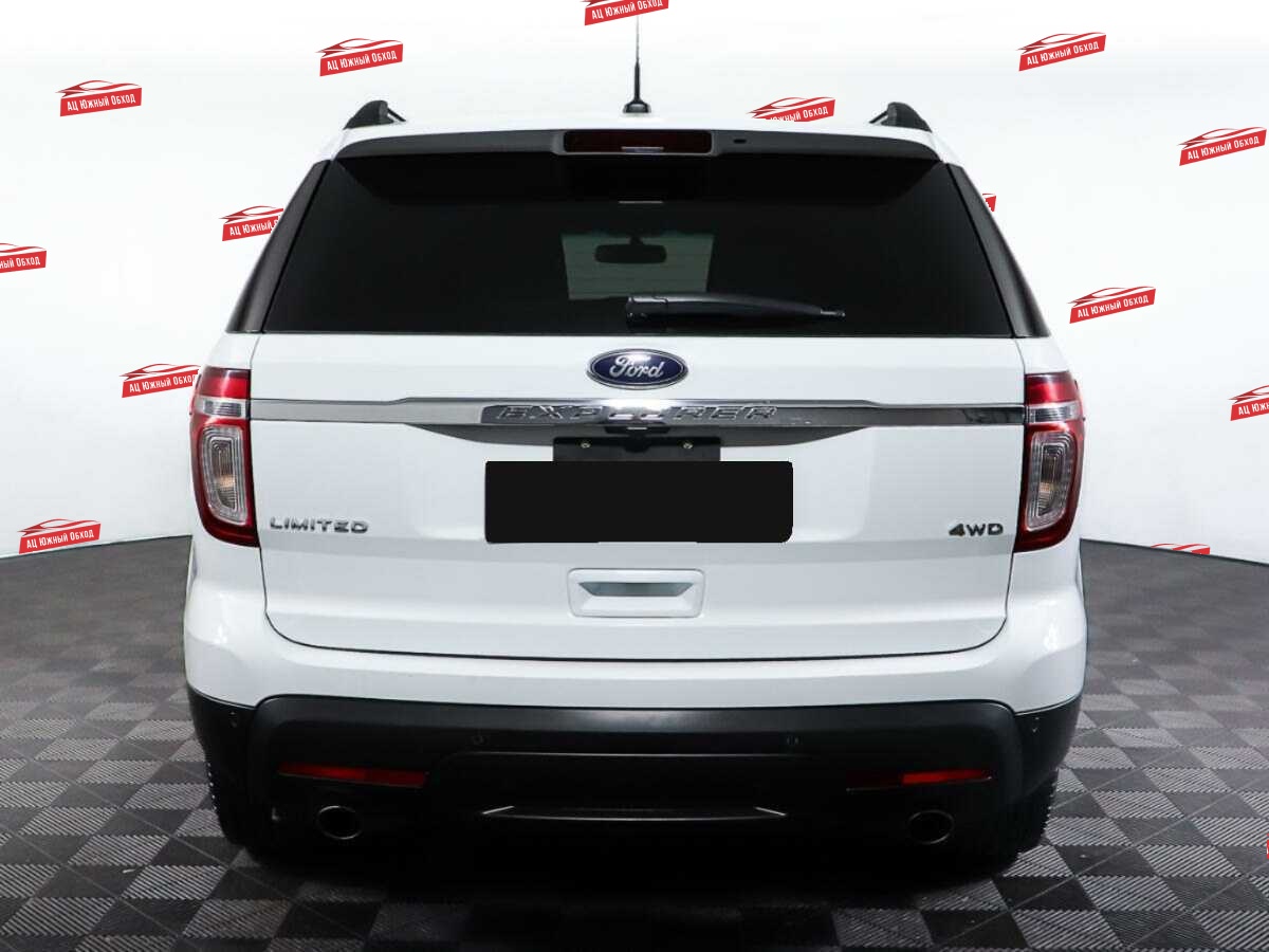 Купить Ford Explorer с пробегом. Фото: #5