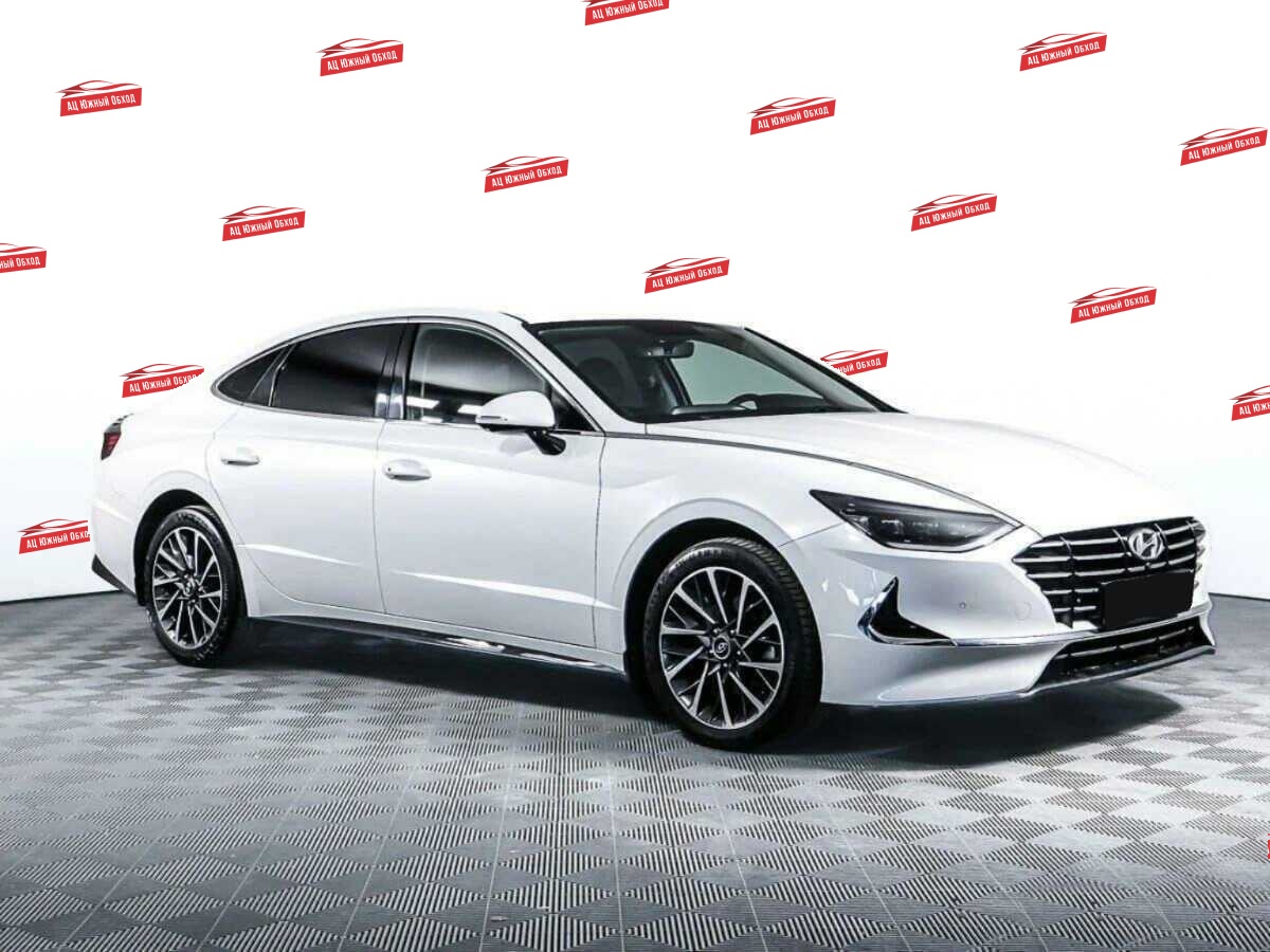 Купить Hyundai Sonata с пробегом. Фото: #2