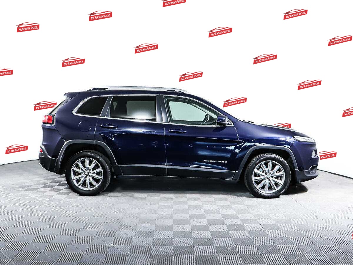 Купить Jeep Cherokee с пробегом. Фото: #3