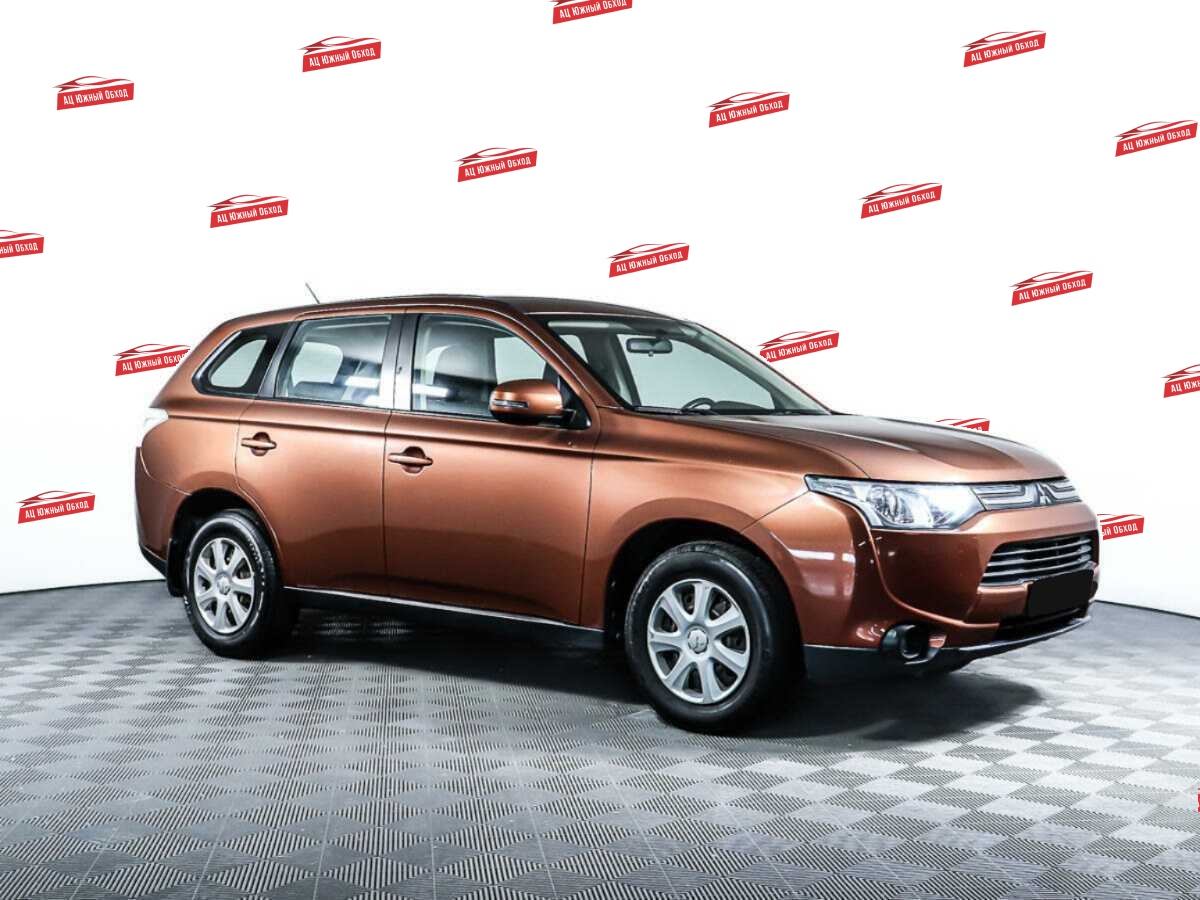 Купить Mitsubishi Outlander с пробегом. Фото: #2