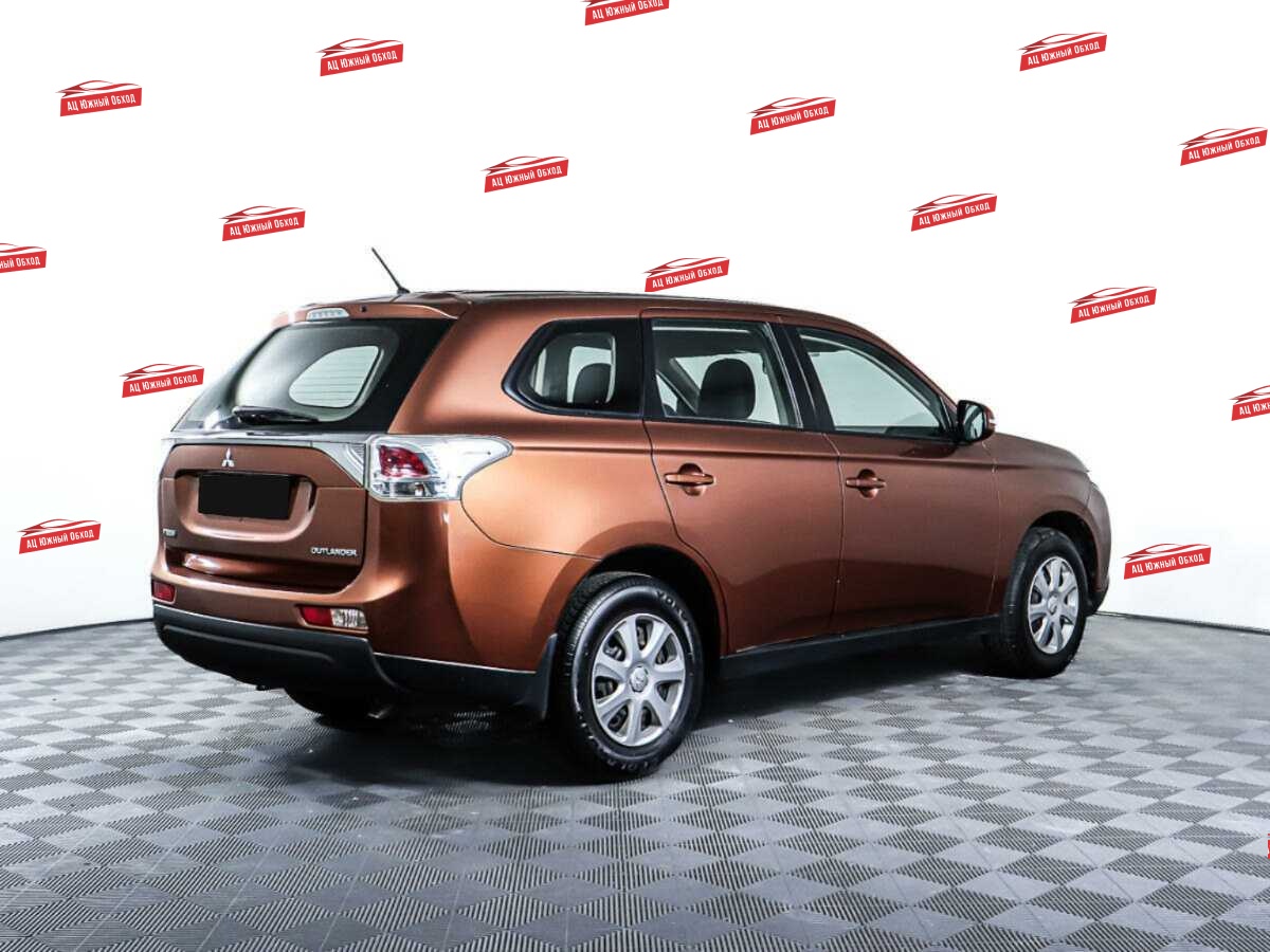 Купить Mitsubishi Outlander с пробегом. Фото: #4