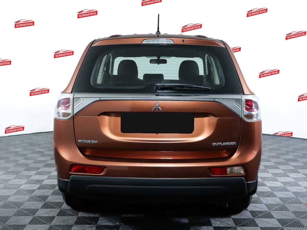 Купить Mitsubishi Outlander с пробегом. Фото: #5