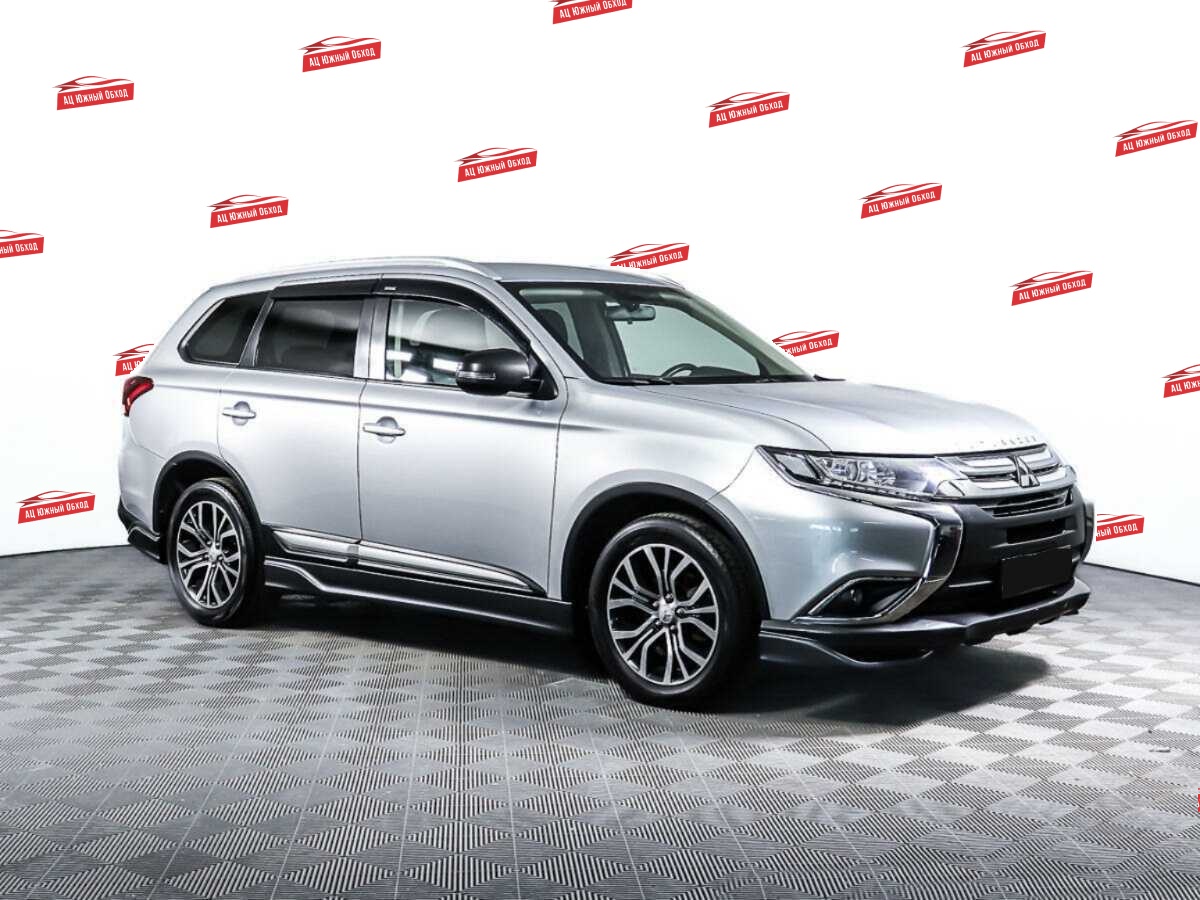 Купить Mitsubishi Outlander с пробегом. Фото: #2