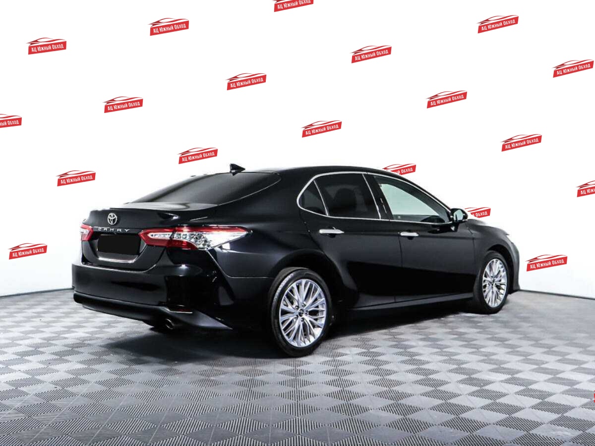 Купить Toyota Camry с пробегом. Фото: #4