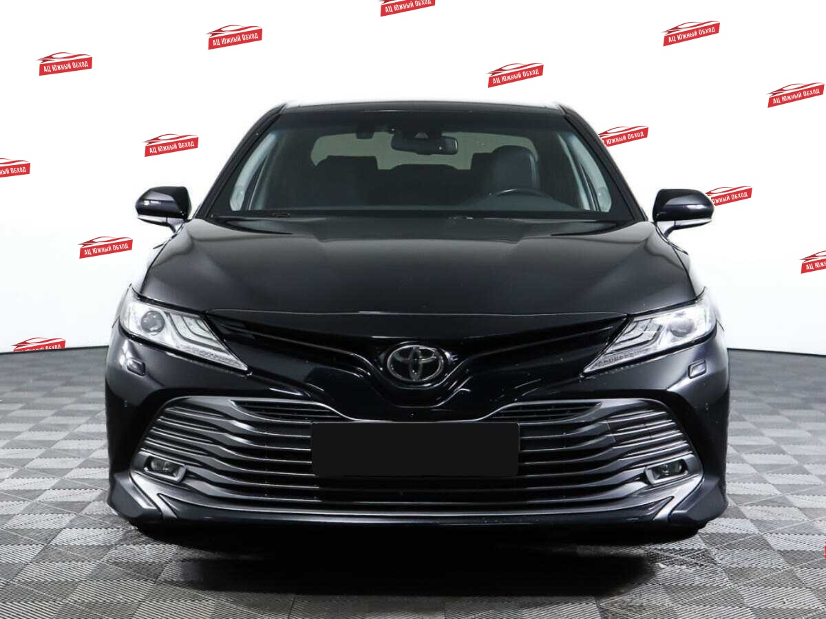 Купить Toyota Camry с пробегом. Фото: #1