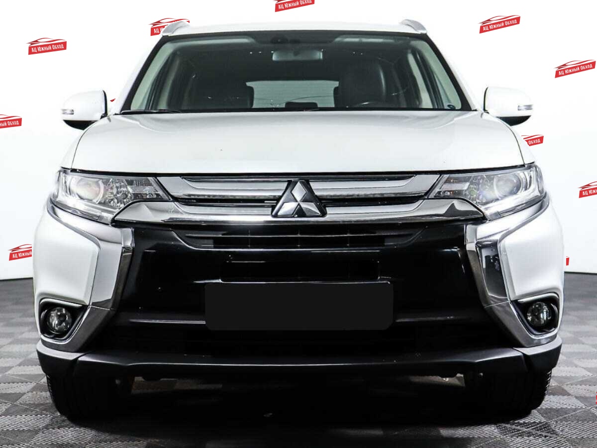 Купить Mitsubishi Outlander с пробегом. Фото: #1