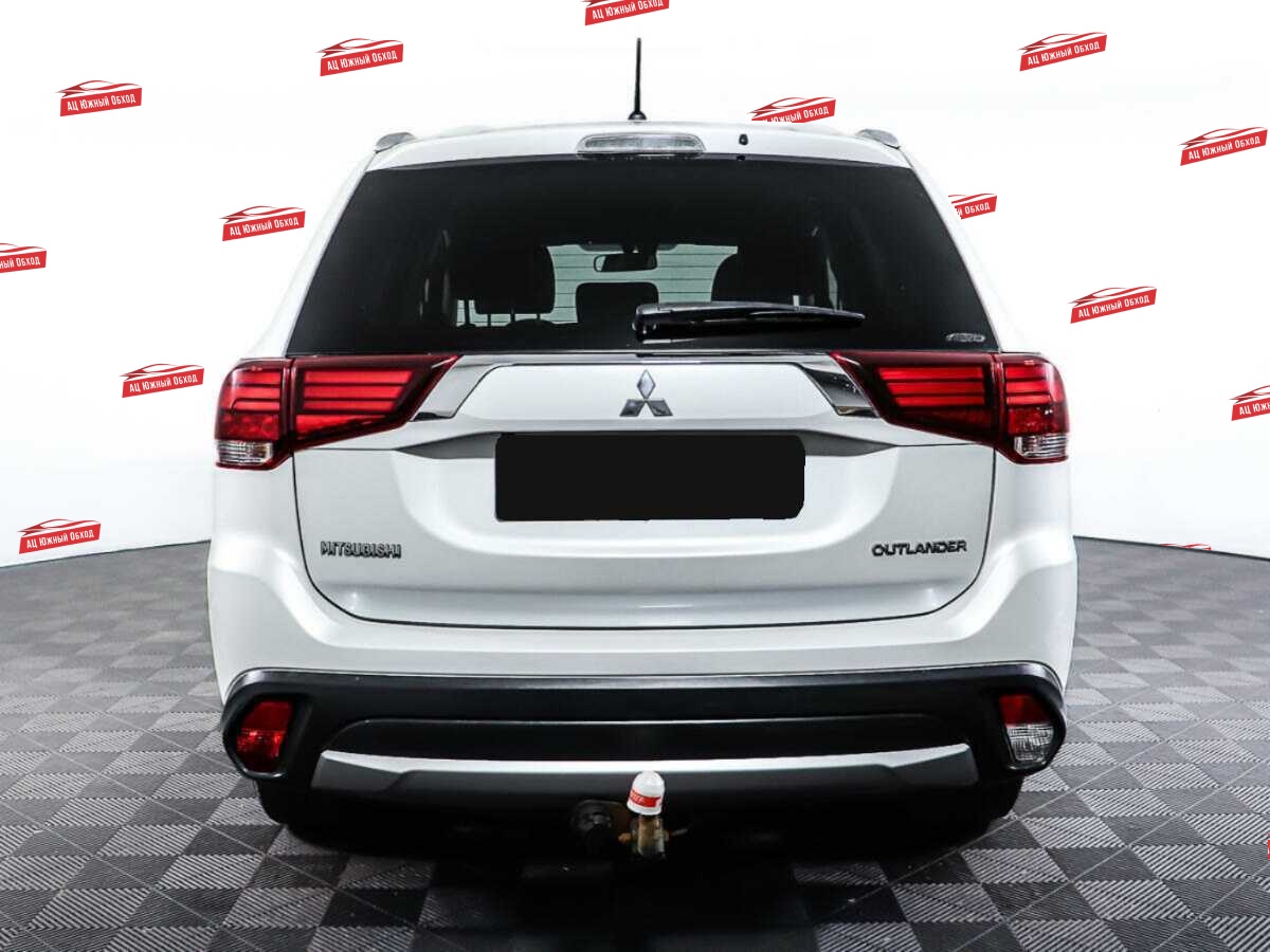 Купить Mitsubishi Outlander с пробегом. Фото: #5
