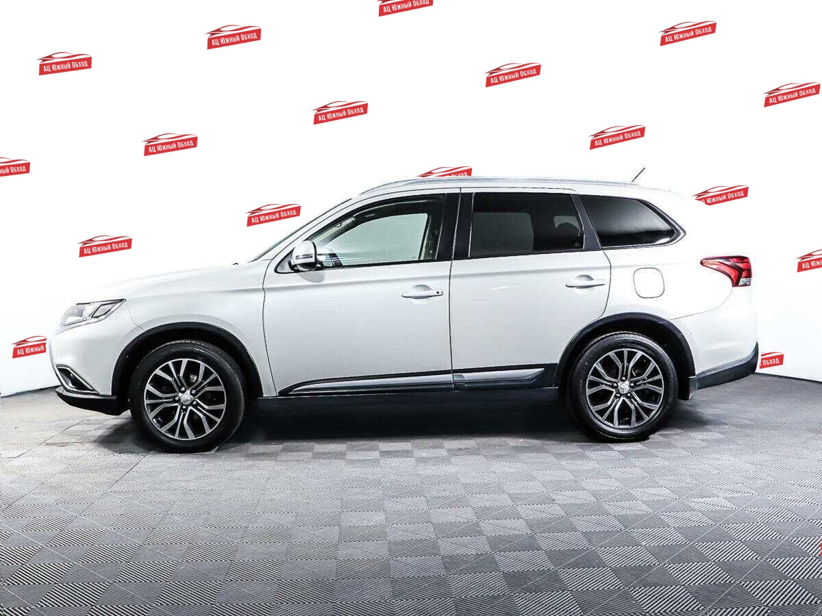 Купить Mitsubishi Outlander с пробегом. Фото: #7