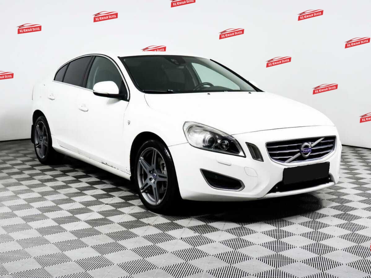 Купить Volvo S60 с пробегом. Фото: #2
