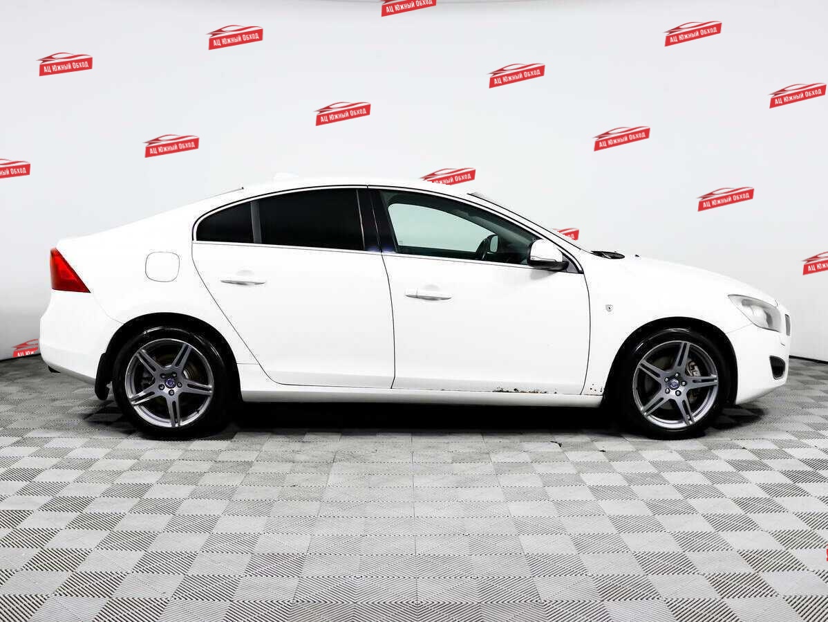 Купить Volvo S60 с пробегом. Фото: #3