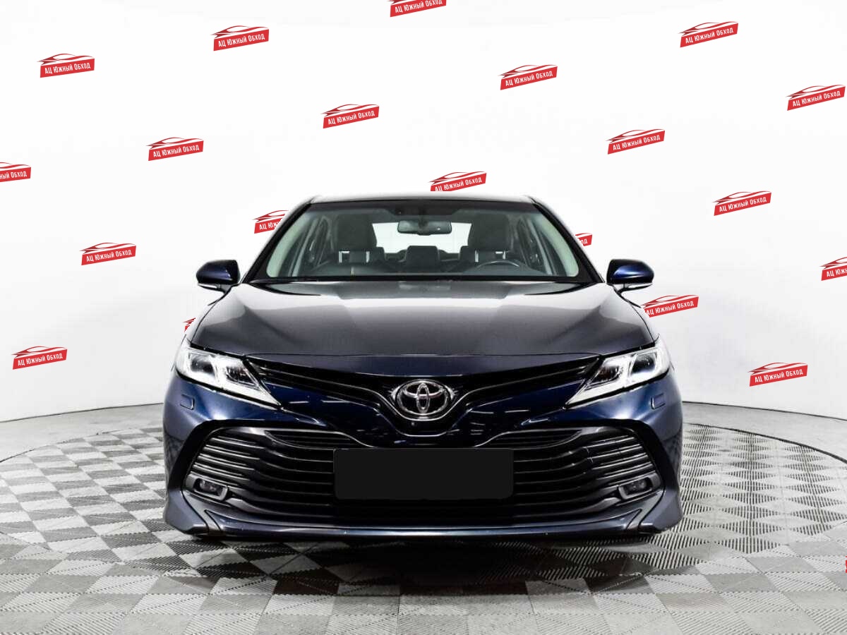 Купить Toyota Camry с пробегом. Фото: #1