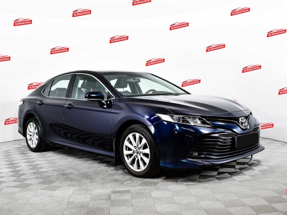 Купить Toyota Camry с пробегом. Фото: #2