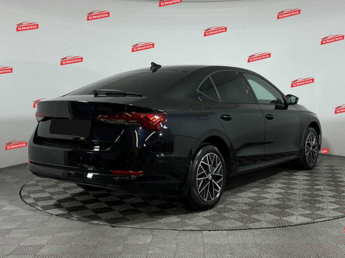 Купить Skoda Octavia с пробегом. Фото: #3