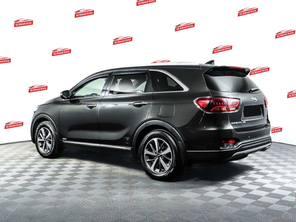 Купить Kia Sorento с пробегом. Фото: #6