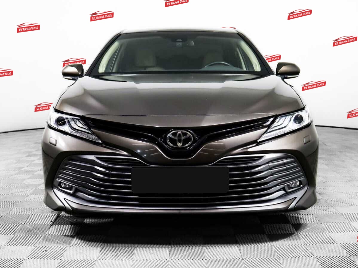 Купить Toyota Camry с пробегом. Фото: #1