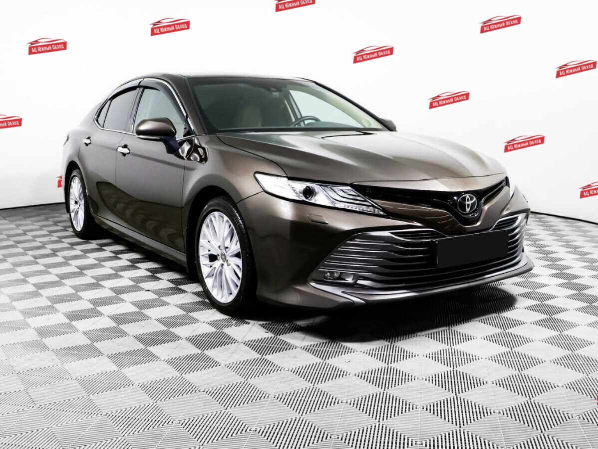 Купить Toyota Camry с пробегом. Фото: #2