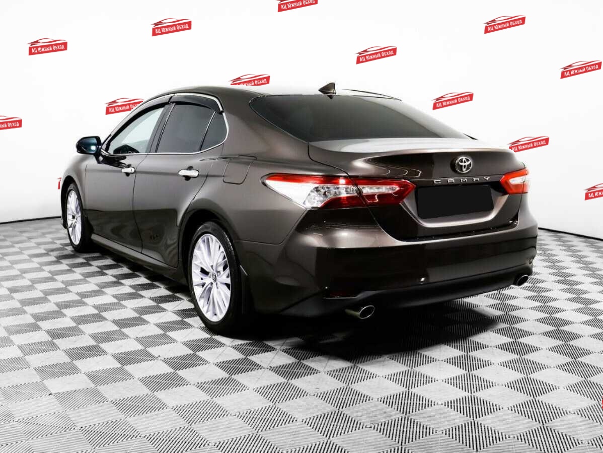 Купить Toyota Camry с пробегом. Фото: #6