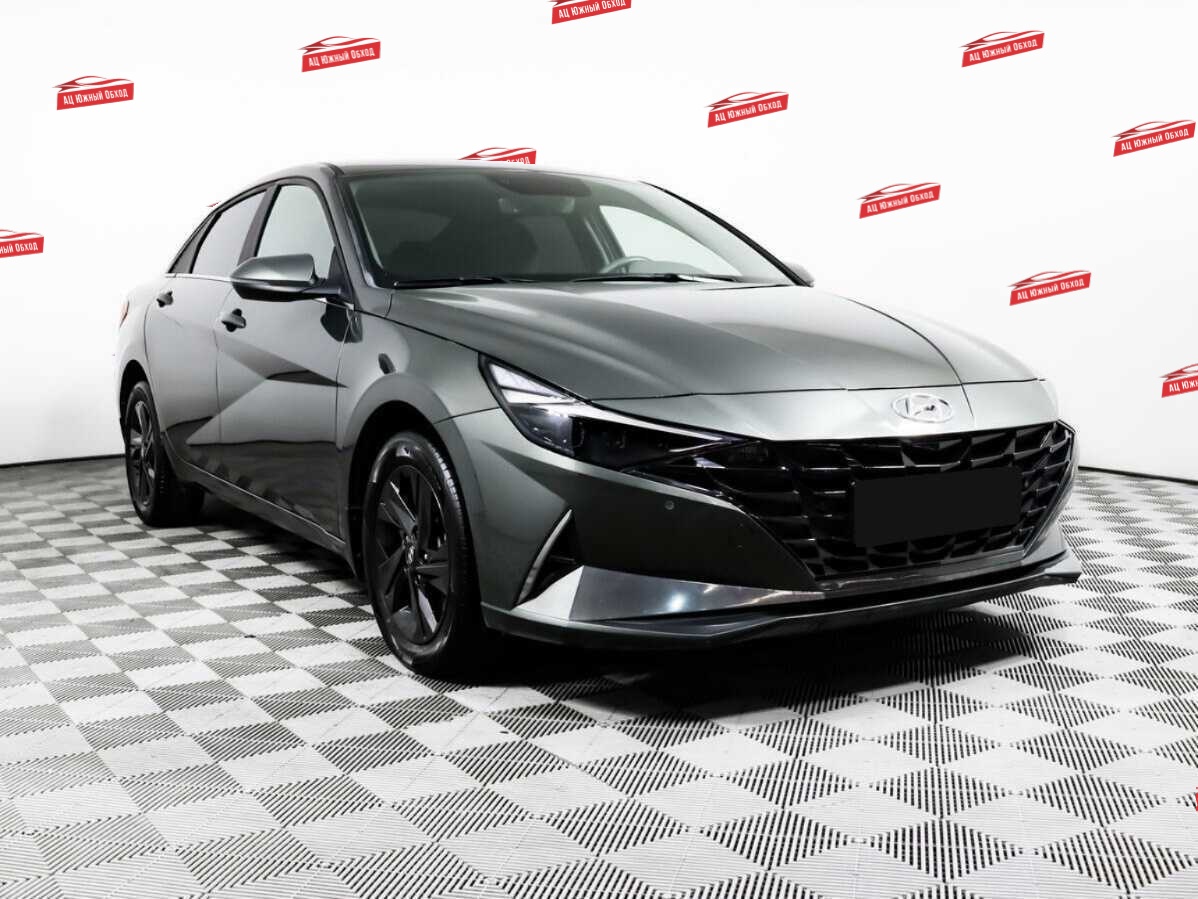 Купить Hyundai Elantra с пробегом. Фото: #2