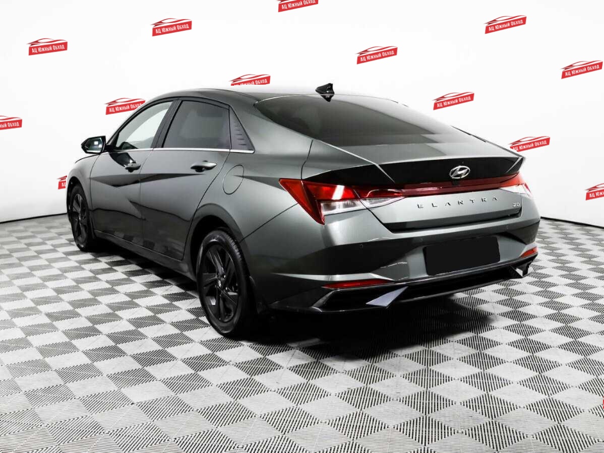 Купить Hyundai Elantra с пробегом. Фото: #6