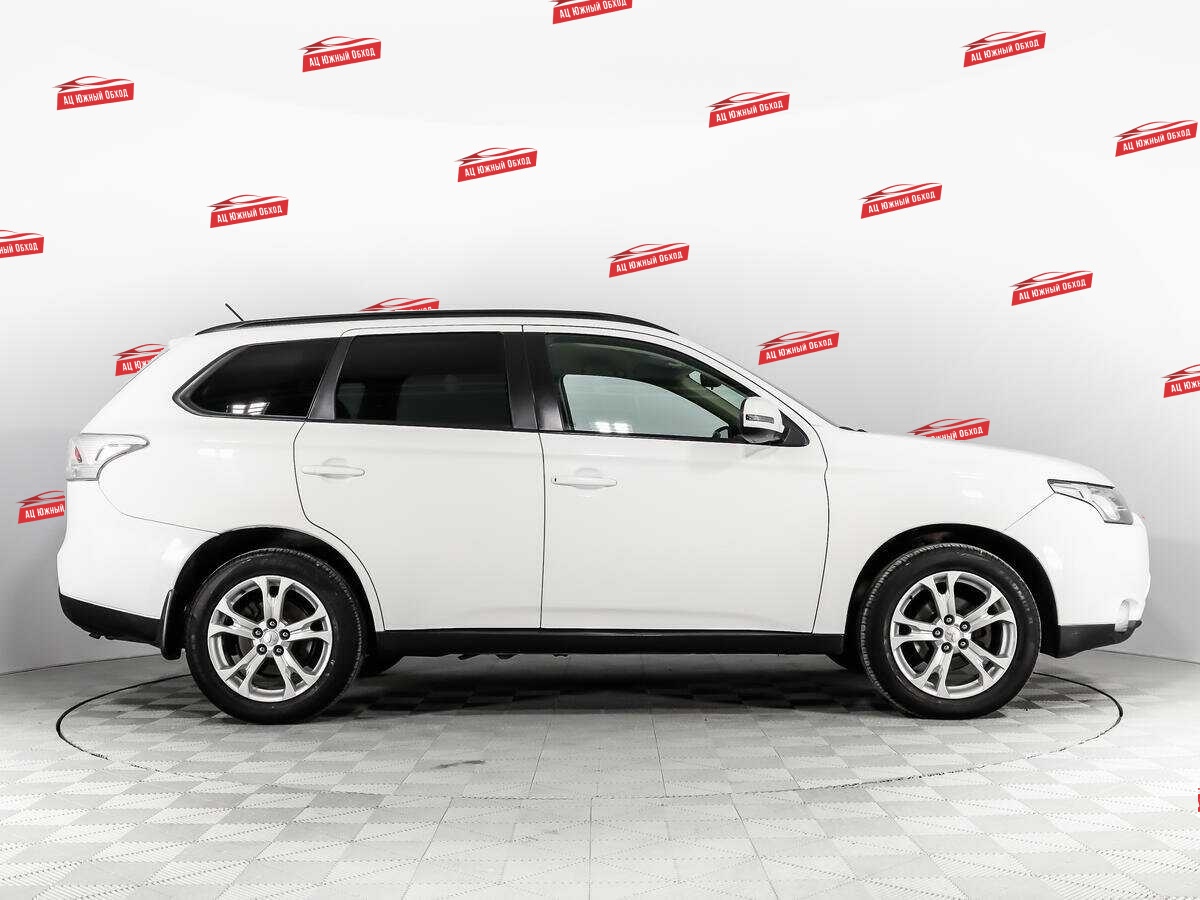 Купить Mitsubishi Outlander с пробегом. Фото: #3