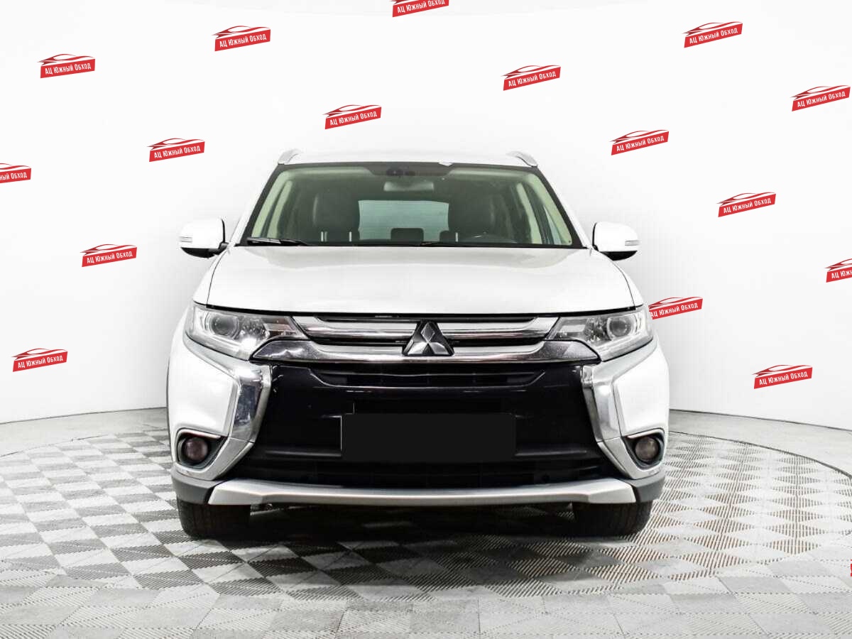 Купить Mitsubishi Outlander с пробегом. Фото: #1