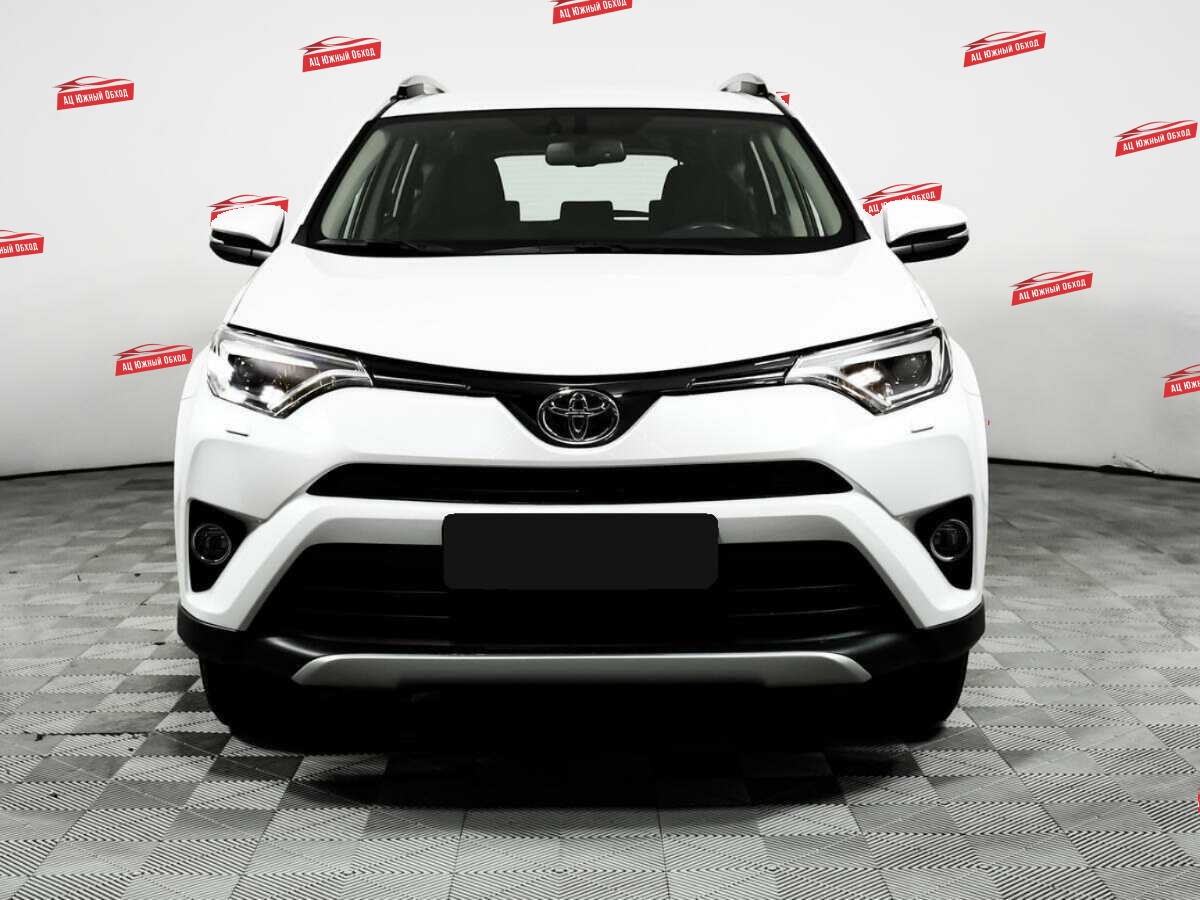 Купить Toyota RAV4 с пробегом. Фото: #1