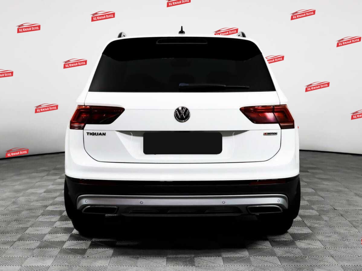 Купить Volkswagen Tiguan с пробегом. Фото: #5