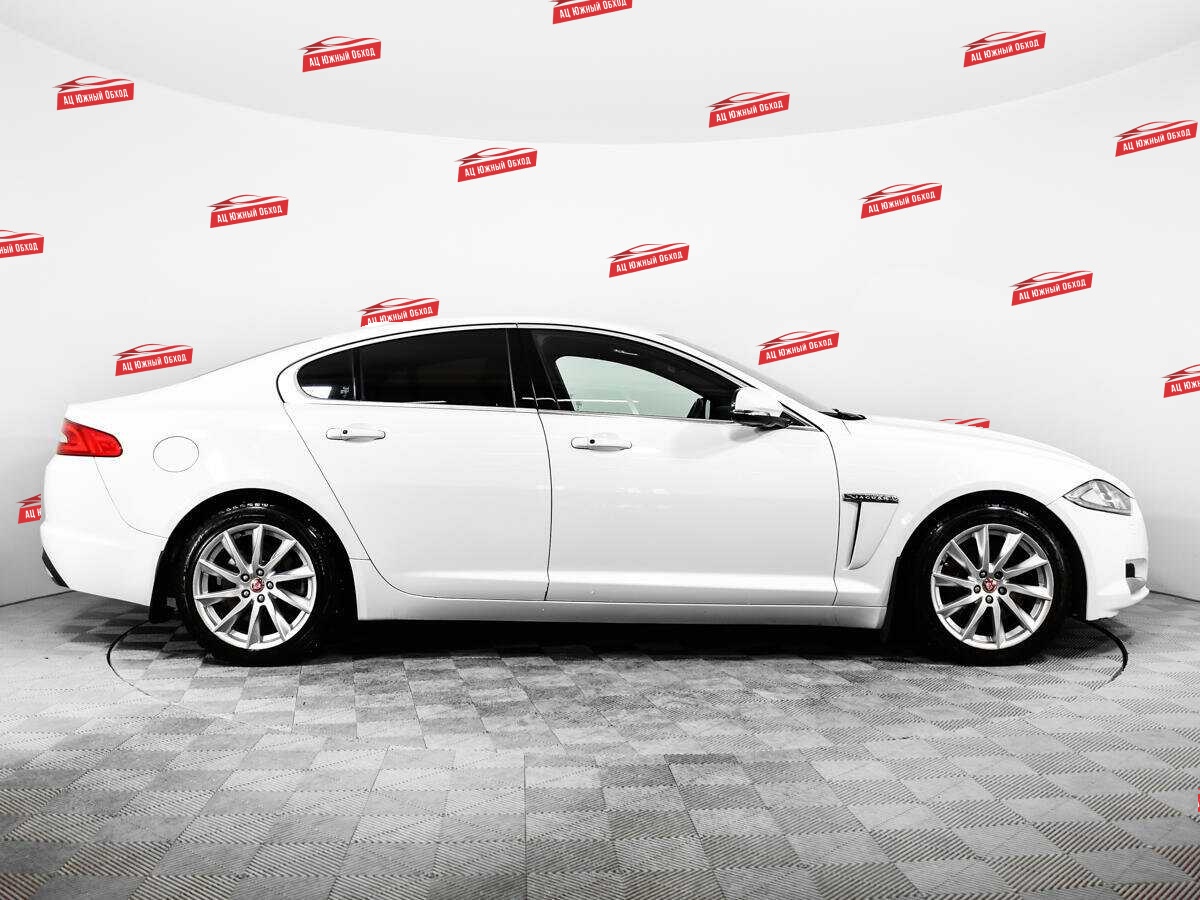 Купить Jaguar XF с пробегом. Фото: #3